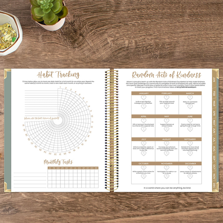 2026 Vision Planner, 7.5" x 9", Green Linen