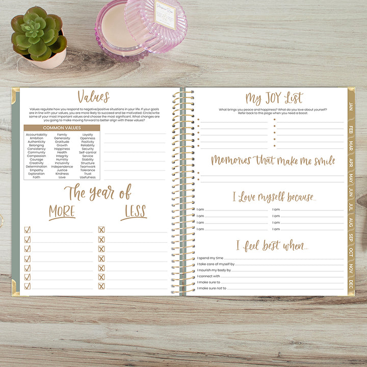 2026 Hard Cover Planner, 8.5" x 11", Linen, Green