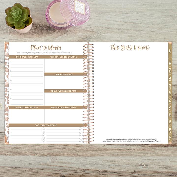 2026 Hard Cover Planner, 8.5" x 11", Tan Leopard