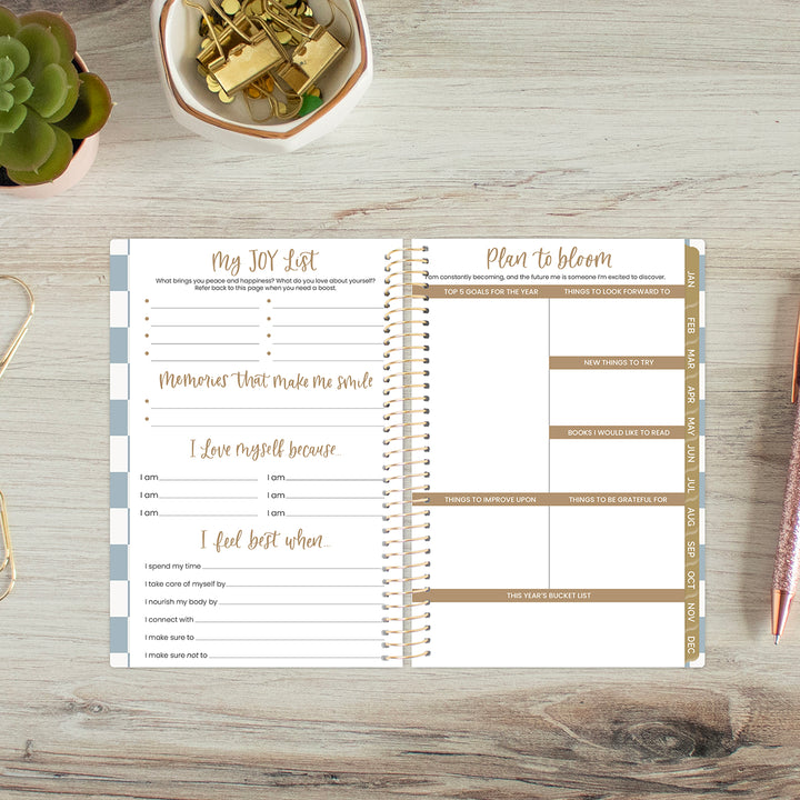 2026 Soft Cover Planner, 4" x 6", Checkered