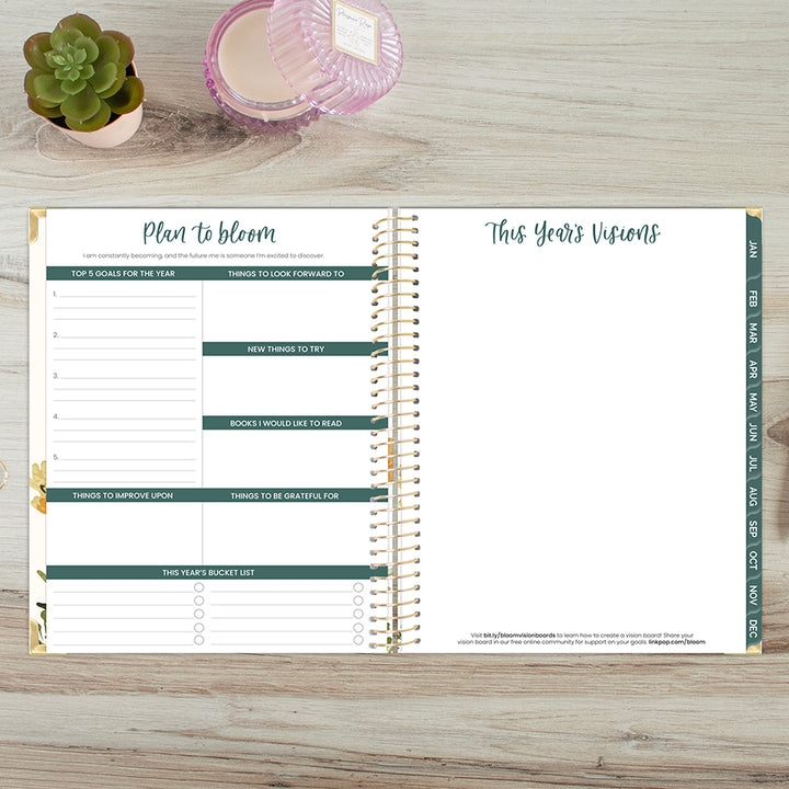 2026 Hard Cover Planner, 8.5" x 11", Beige Bouquet