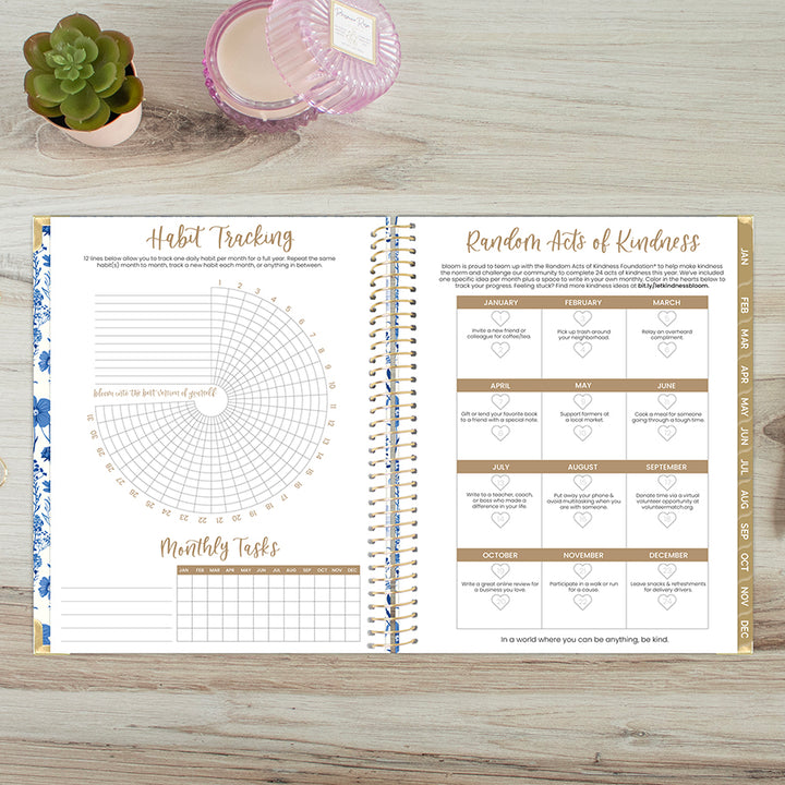 2026 Hard Cover Planner, 8.5" x 11", Blue & White Floral