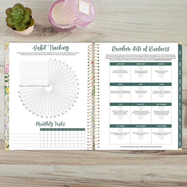 2026 Hard Cover Planner, 8.5" x 11", Garden Party, Beige