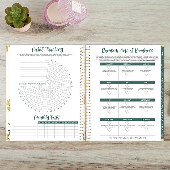 2026 Hard Cover Planner, 8.5" x 11", Beige Bouquet