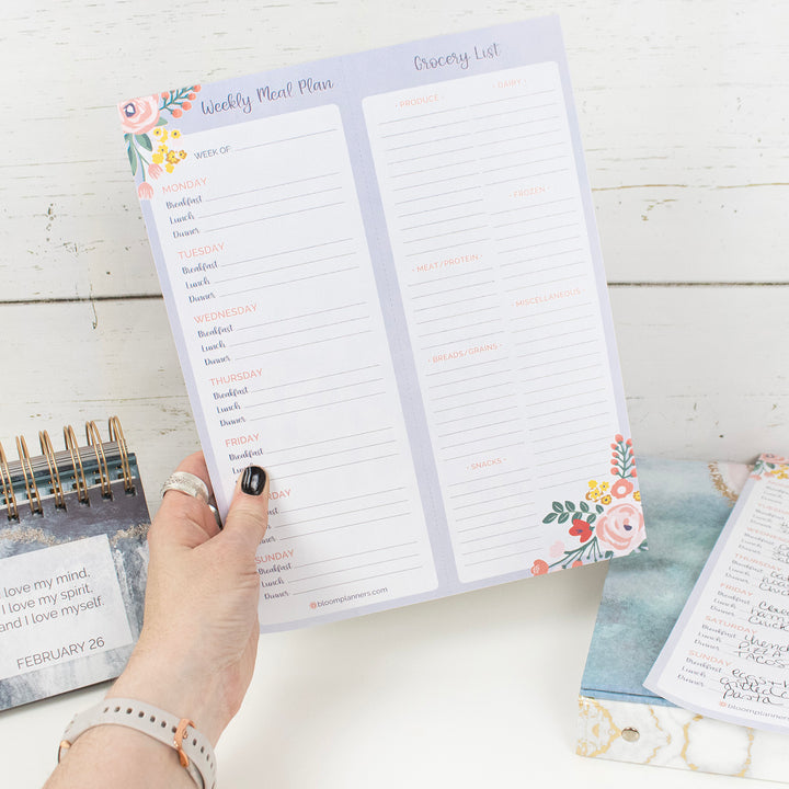 Planning Pad, 8.5" x 11", Meal & Grocery Pad with Magnets, Blue Floral