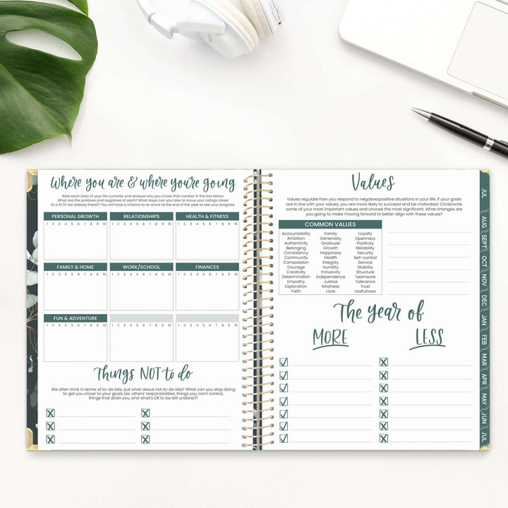 2025-26 Hard Cover Planner, 8.5" x 11", Eucalyptus, Green