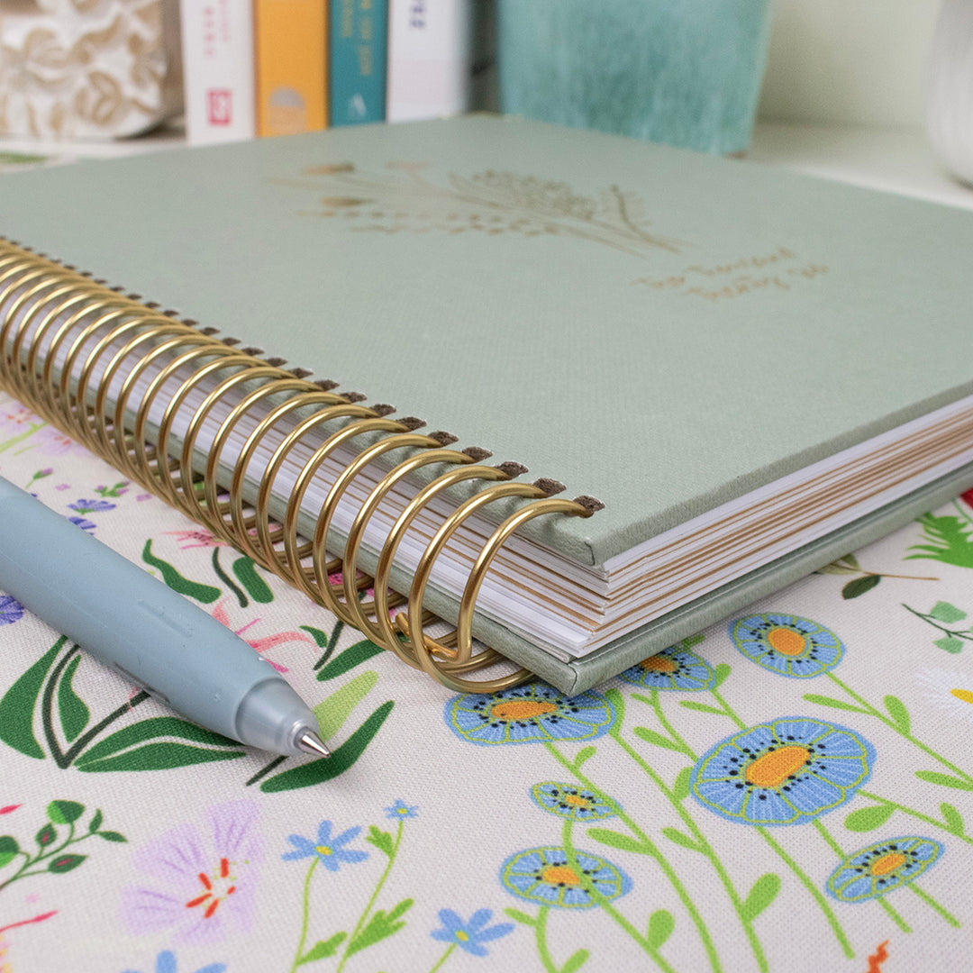 2026 Vision Planner, 7.5" x 9", Green Linen