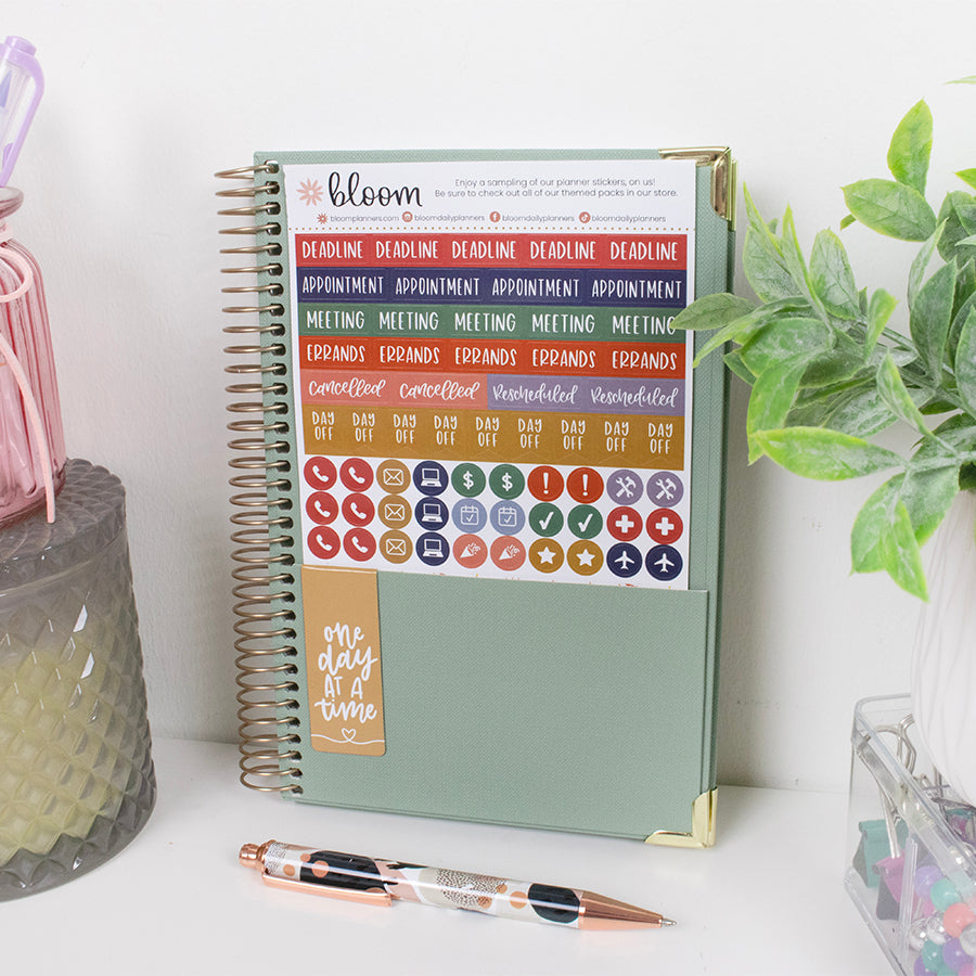 2026 Hard Cover Planner, 5.5" x 8.25", Linen, Green