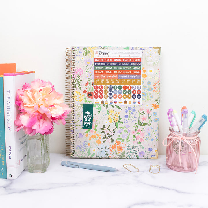 2026 Hard Cover Planner, 8.5" x 11", Garden Party, Beige