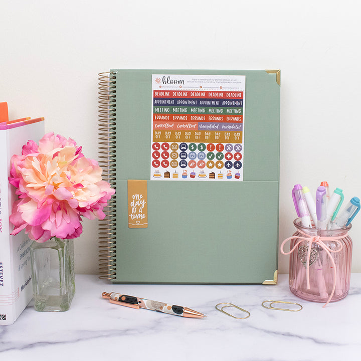 2026 Hard Cover Planner, 8.5" x 11", Linen, Green