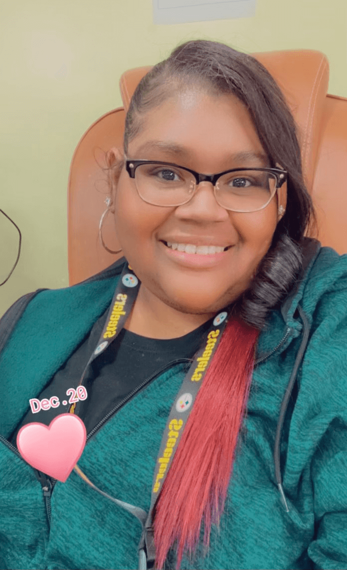 Community Feature - Ananais: Pharmacy Tech, Left Arm Amputee & Cancer Survivor