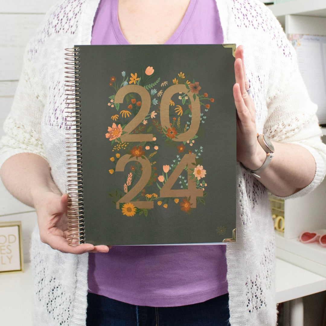 2024 Hard Cover Planner, 8.5" x 11", Dreams in Bloom