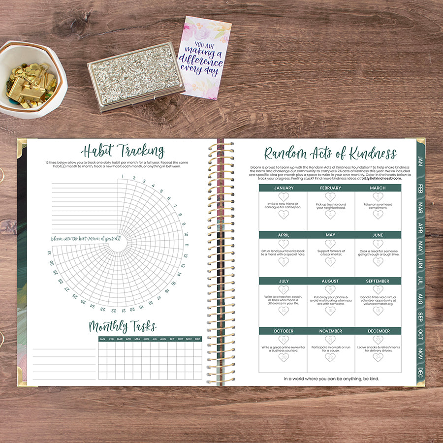 2026 Hard Cover Planner, 8.5" x 11", Emerald Paint Strokes
