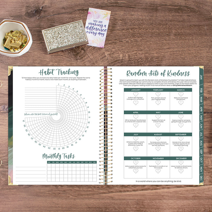 2026 Hard Cover Planner, 8.5" x 11", Emerald Paint Strokes