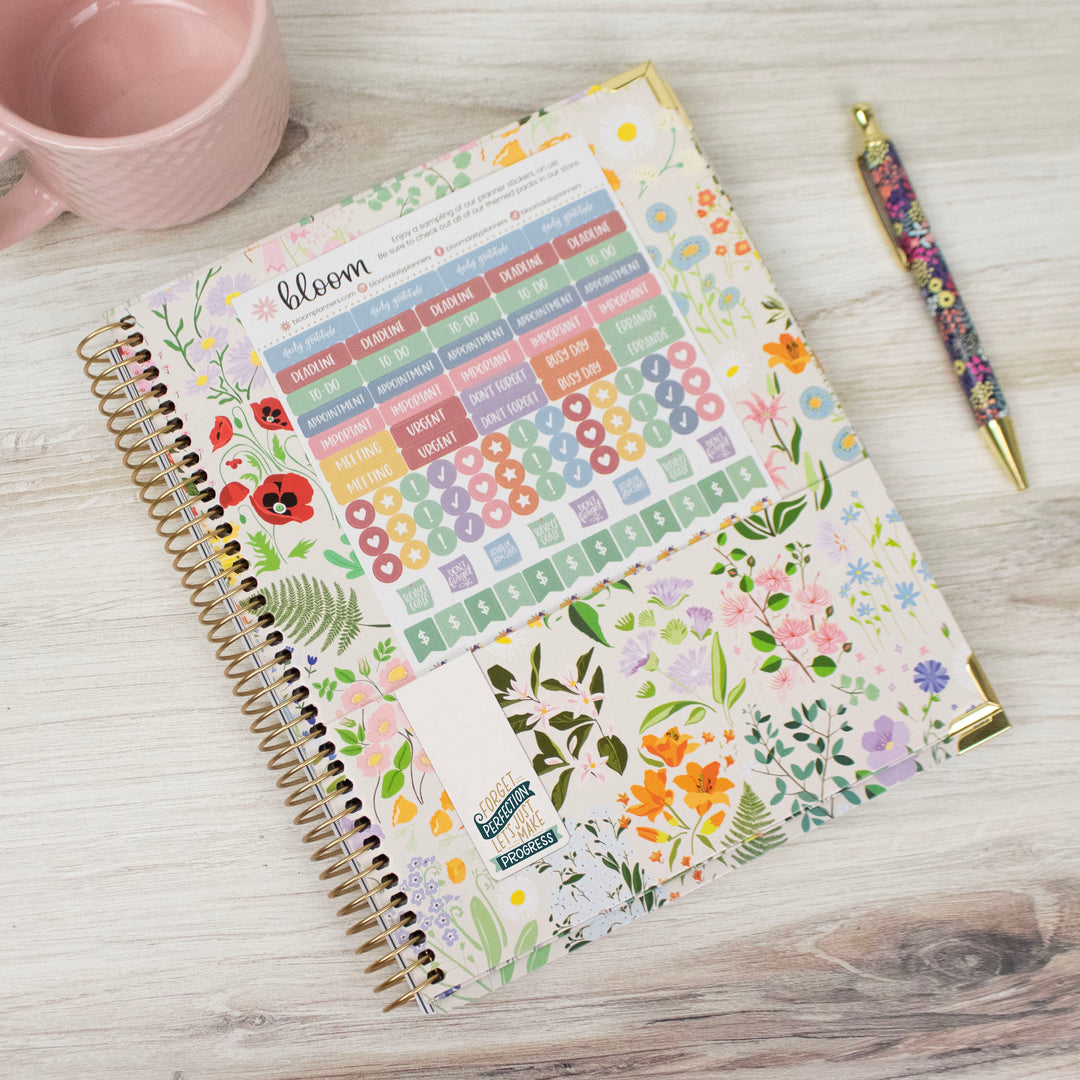 2025 Vision Planner, 7.5" x 9", Garden Party, Beige