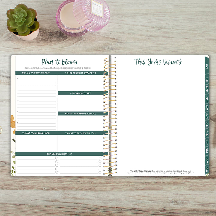 2026 Soft Cover Planner, 8.5" x 11", Beige Bouquet