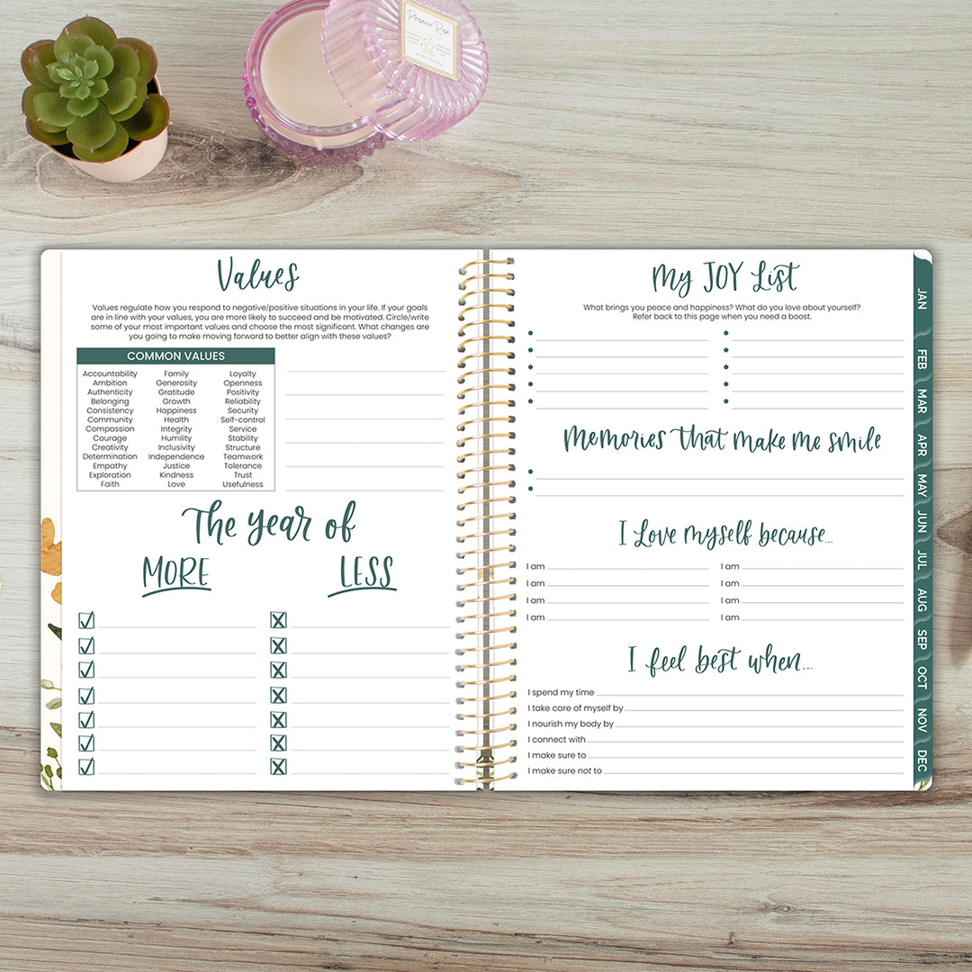 2026 Soft Cover Planner, 8.5" x 11", Beige Bouquet