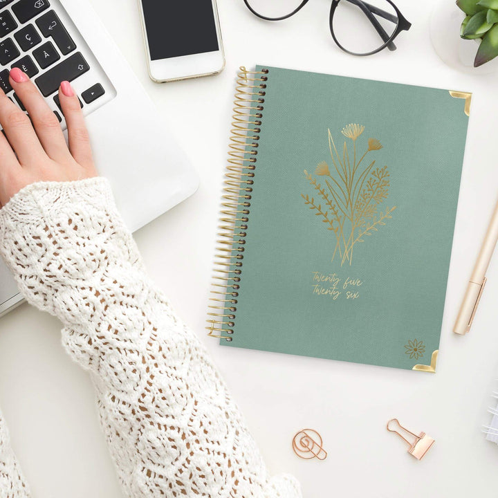 2025-26 Hard Cover Planner, 8.5" x 11", Green Linen