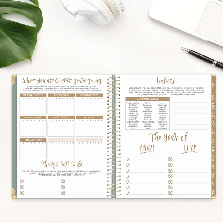 2025-26 Hard Cover Planner, 8.5" x 11", Green Linen