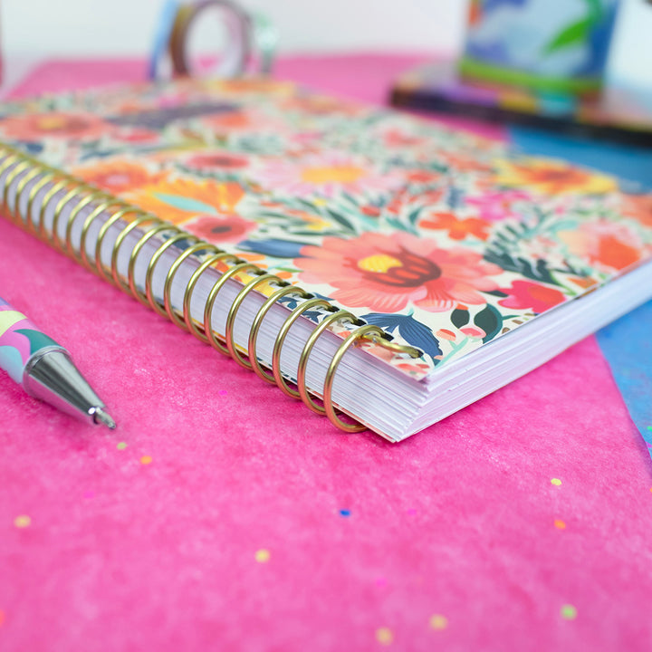 Undated Spanish Planner, Cheerful Garden