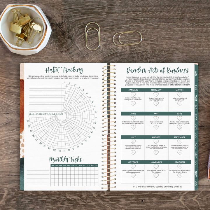 2025 Soft Cover Planner, 5.5" x 8.25", Earthy Abstract, Green