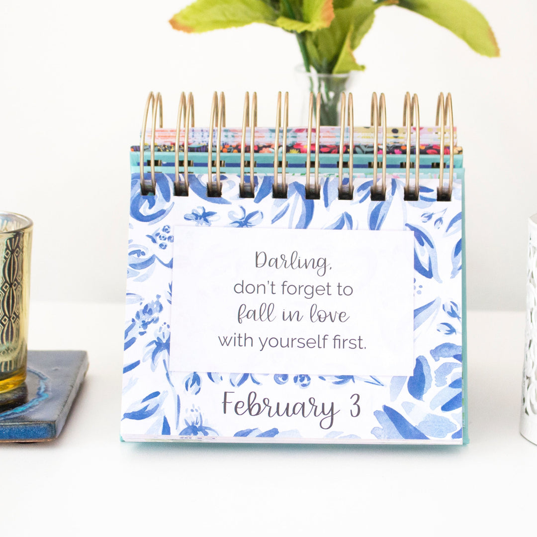 After falling in love with my desk agenda, I thought about getting