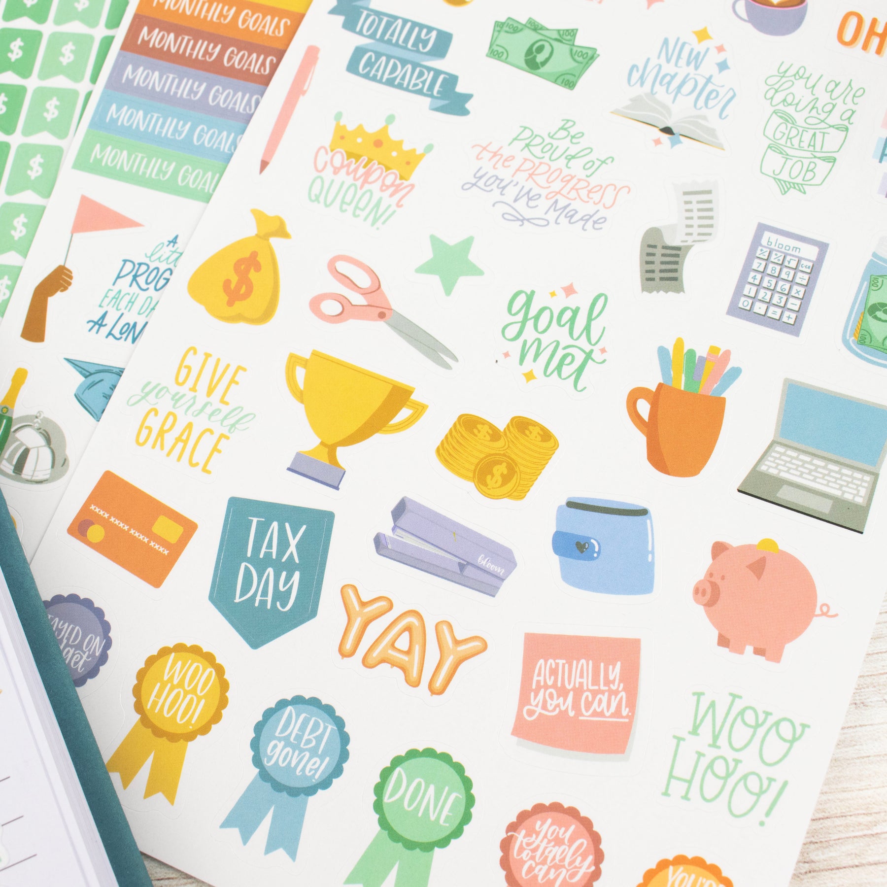 Book Reading Stickers, Free Printable Planner and Bullet Journal Stickers