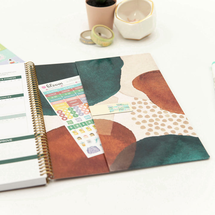 2023-24 Soft Cover Planner, 8.5" x 11", Earthy Abstract, Green