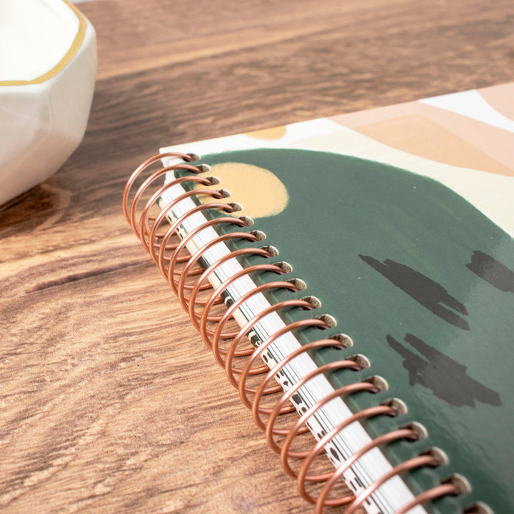2023-24 Hard Cover Vision Planner®, 7.5" x 9", Modern Abstract, Green