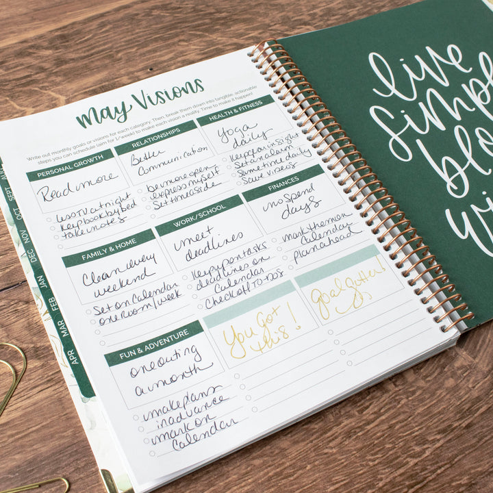 2023-24 Hard Cover Vision Planner®, 7.5" x 9", Modern Abstract, Green